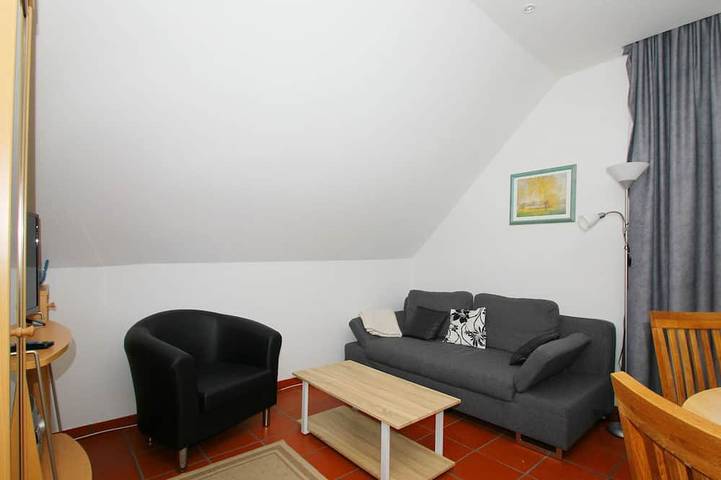 Ferienwohnung für 3 Personen, mit Garten und Terrasse in Groß Zicker - 4