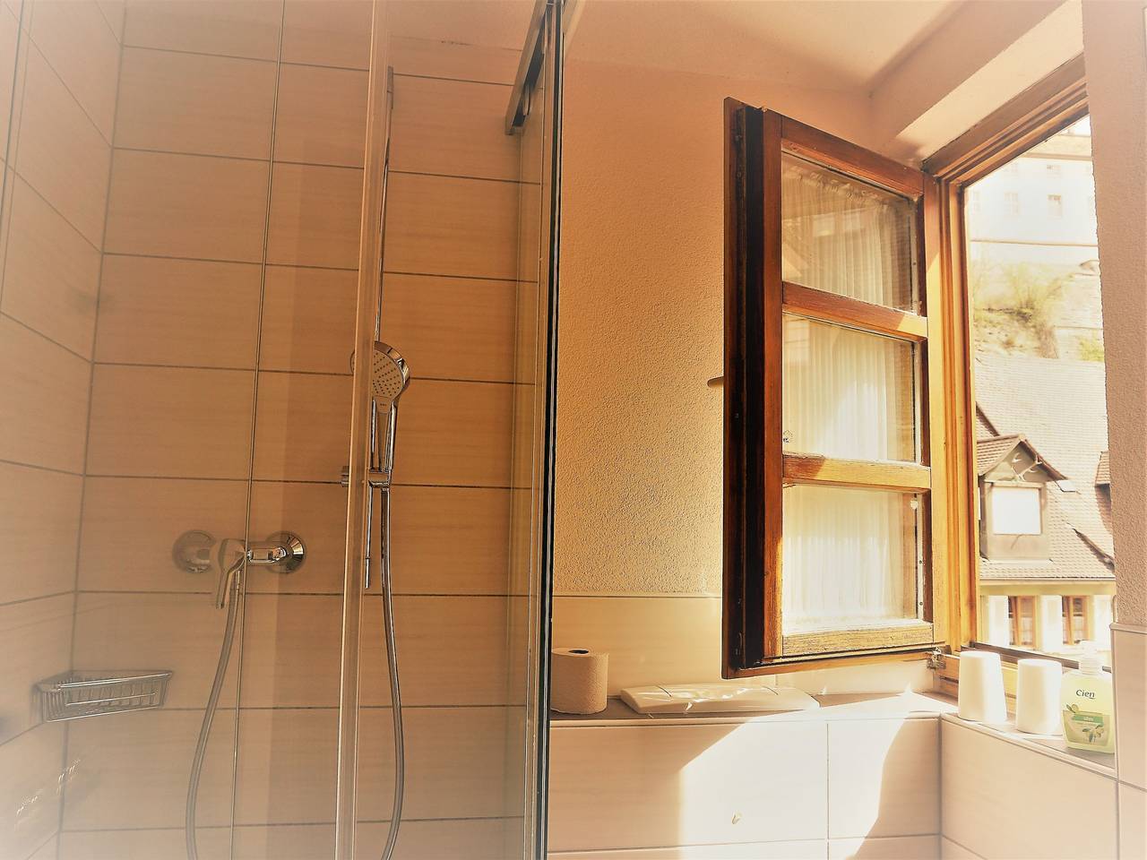 Zimmer 'Doppelzimmer Austria' mit Wlan in Meersburg, Region Bodensee-Oberschwaben