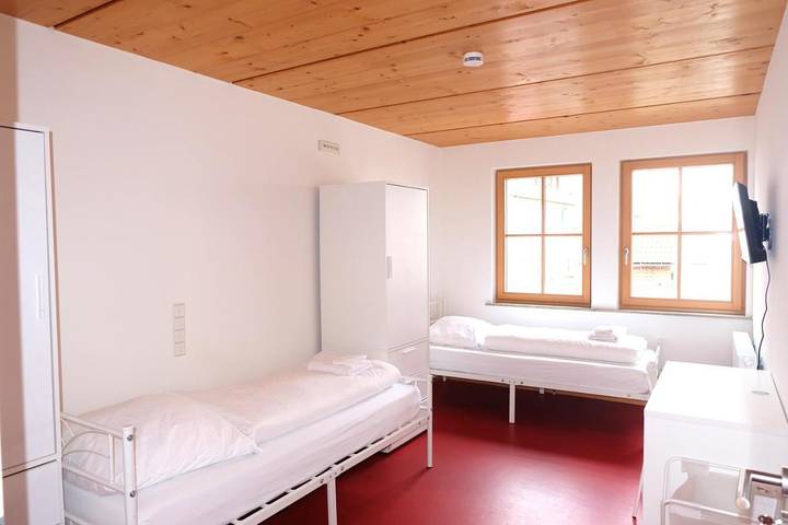 Ferienwohnung für 14 Personen, mit Balkon in Rottenburg