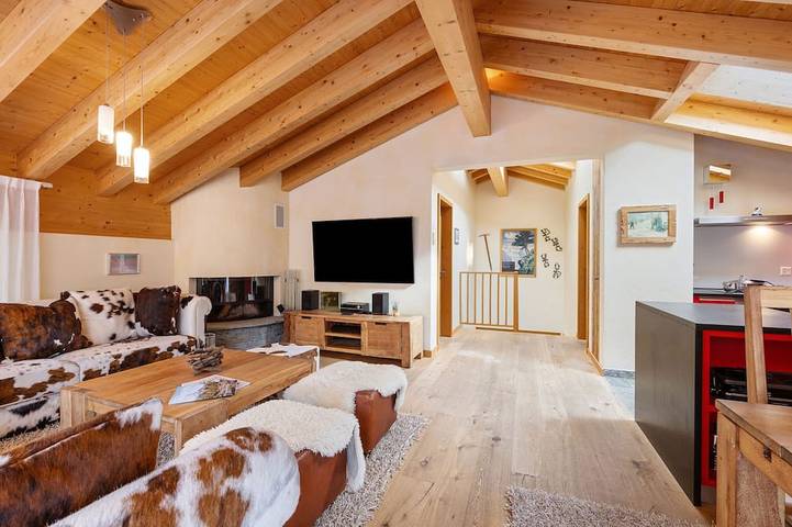 Hütte für 12 Personen, mit Whirlpool und Sauna sowie Balkon in Zermatt