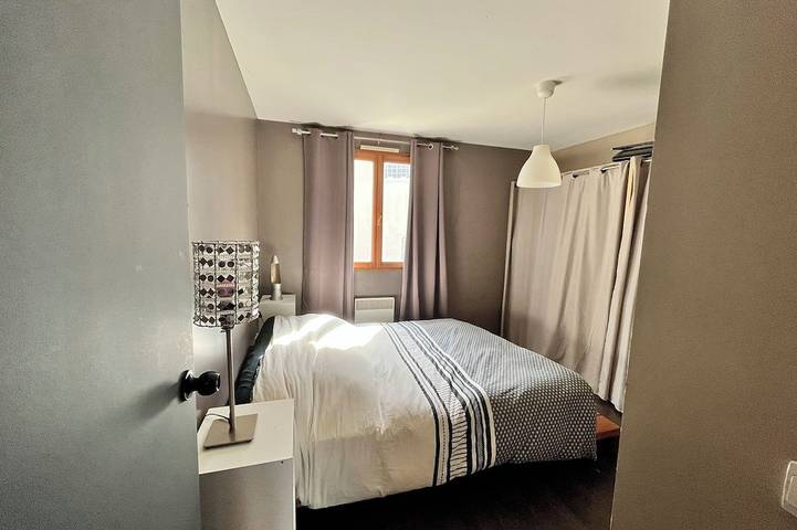 Location de vacances pour 6 personnes, avec jardin et terrasse, animaux acceptés à Saint-Michel-sur-Orge - 2