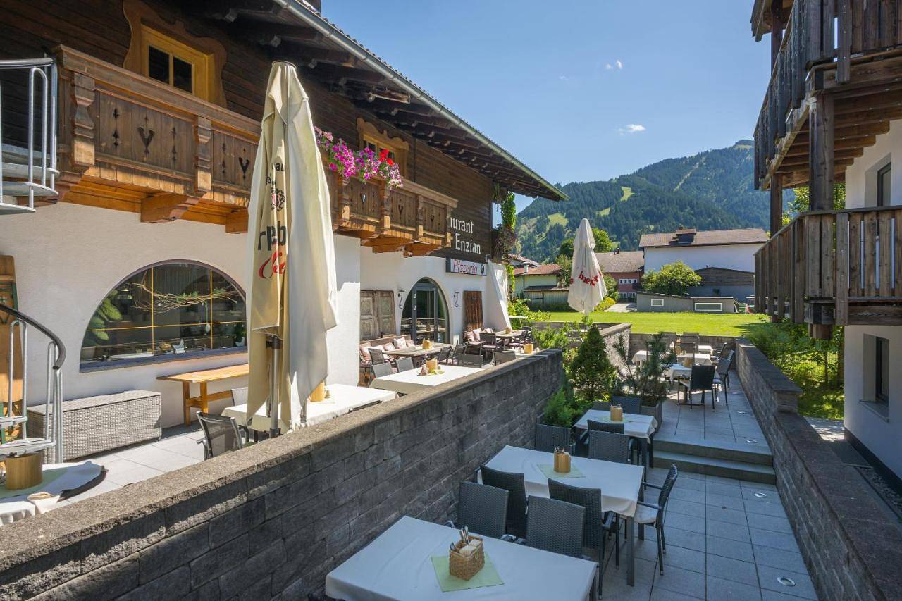 Gasthof Restaurant Pizzeria Enzian - Sommerbergbahnen inklusive in Tannheim (Tirol), Allgäuer Alpen (Österreich)