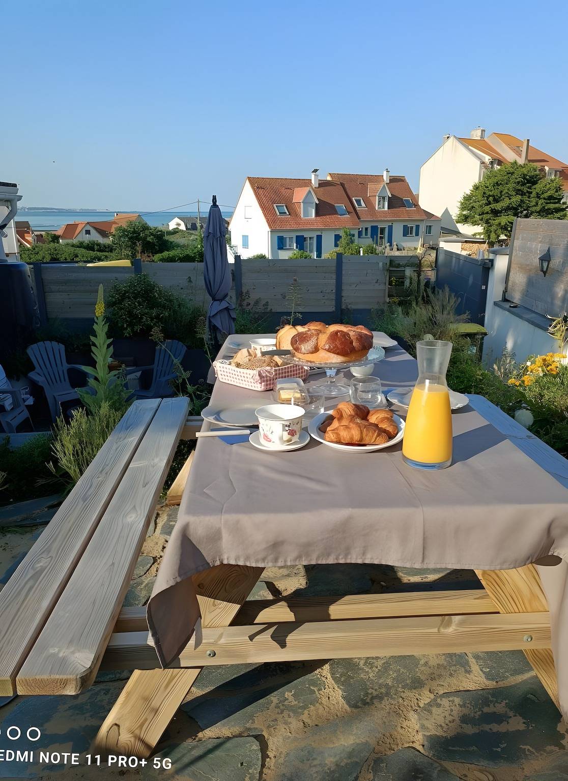 La Coccinelle Des Caps – Suite: Sea View, Shared Terrace & Wi-Fi Guest Room in Ambleteuse, Boulogne-sur-Mer region