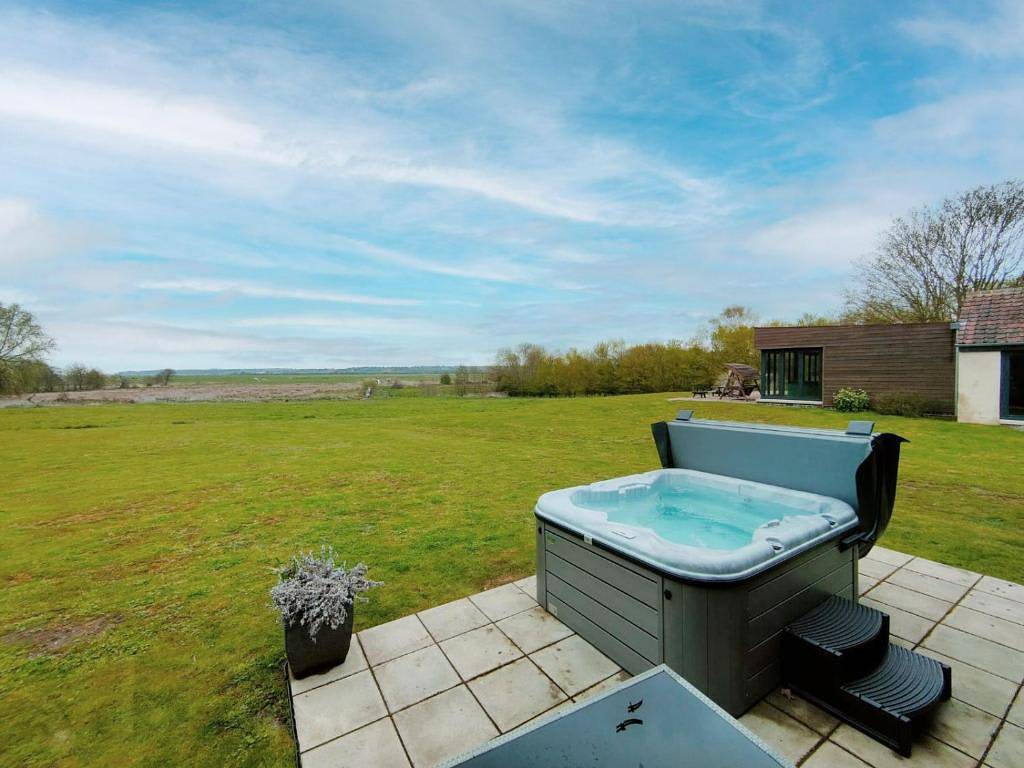 Host & Stay | Willow Barn in Haddiscoe, The Broads
