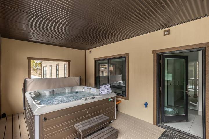 Ferienhaus für 11 Personen, mit Whirlpool - 1