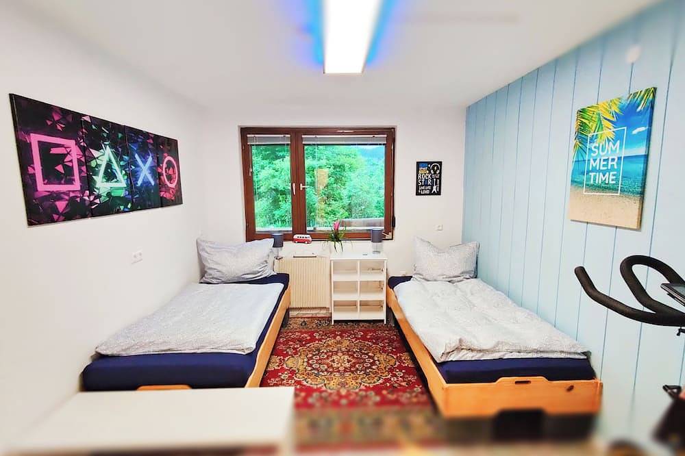 Ganze Wohnung, Wellness- Hottub & Sauna- Pet Friendly- Hiking in Keutschach am See, Klagenfurt-Villach