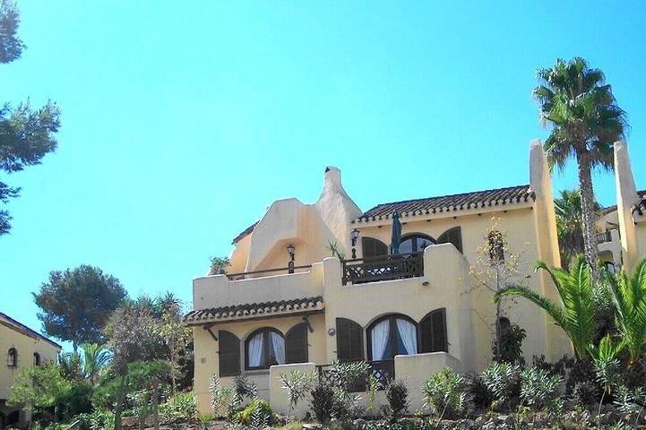 Villa for 7 people, with pool and garden as well as balcony - 1