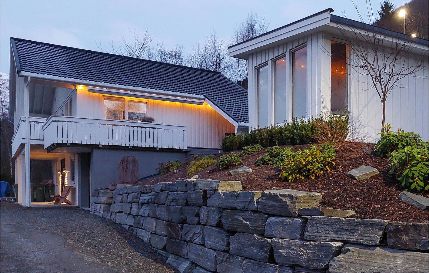 Ferienhaus für 8 Personen mit Garten in Olden, Oldevatnet