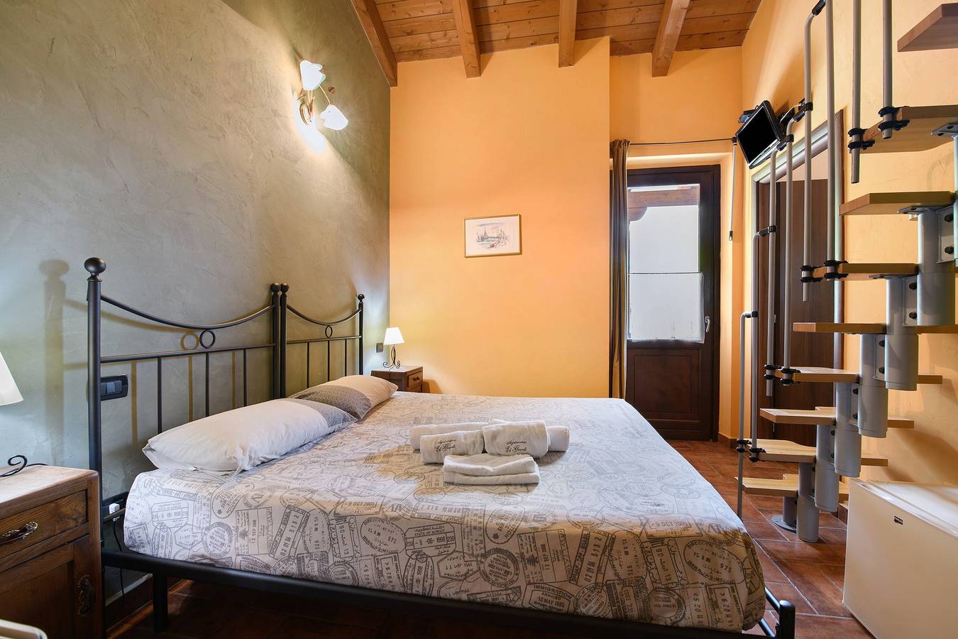 Stanza 1 con vista montagna, Wi-Fi e aria condizionata in Marone, Comune di Marone