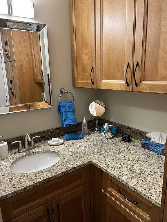 Ganze Wohnung, Big Vista Panorama-Luxus-Suite mit Meerblick in Nanaimo, Regional District of Nanaimo