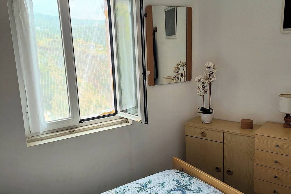 Panoramic ocean and mountain views town house Scalea, Calabria- sleep 7. in Scalea, Tyrrhenian Coast Kalabria