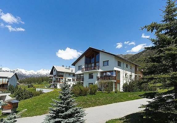 Ferienwohnung für 2 Personen, mit Terrasse und Garten in Pontresina - 2