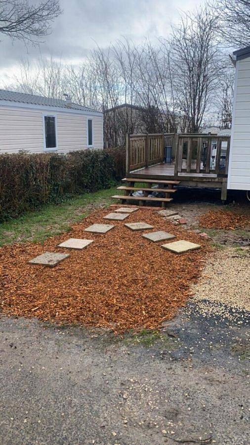 Location de vacances pour 5 personnes, avec jacuzzi ainsi que jardin et piscine à Litteau - 3