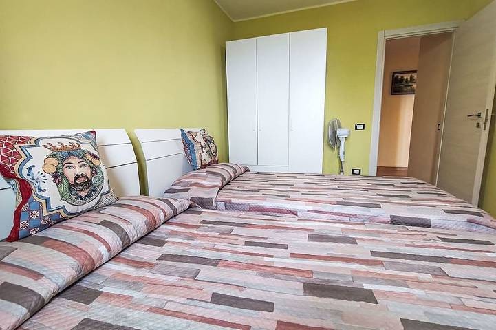 Caratteristica villa indipendente per 6 persone con piscina privata, WIFI, TV e terrazza in Gaggi, Provincia di Messina