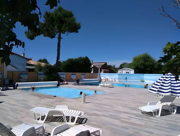 Camping für 4 Personen, mit Kinderpool auf Île d'Oléron - 2