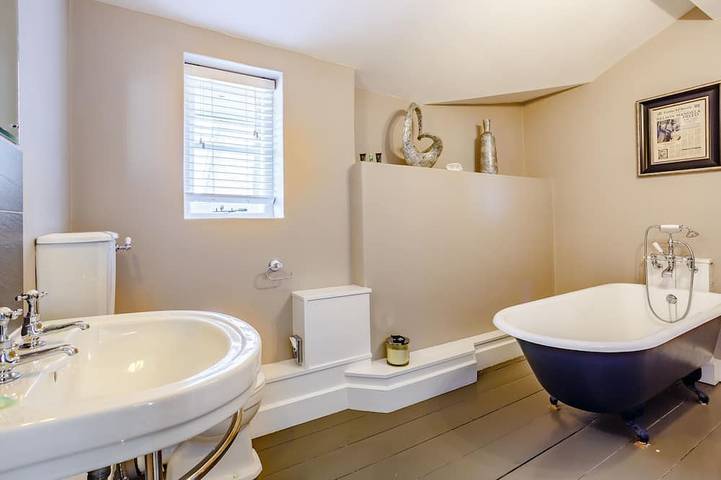 Rural-Ejecutivo-Baño en la habitacion-Vista al Jardín-Luxury 2 bed Holiday Let in Tidenham, Gloucestershire