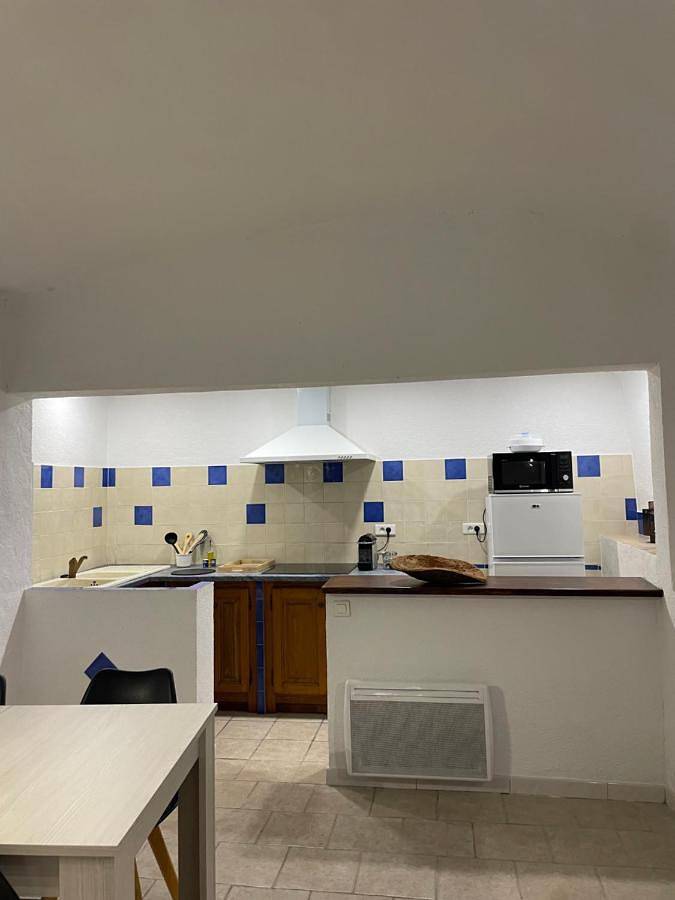 Appartement entier, One-Bedroom Apartment in Seillans, Région de Draguignan