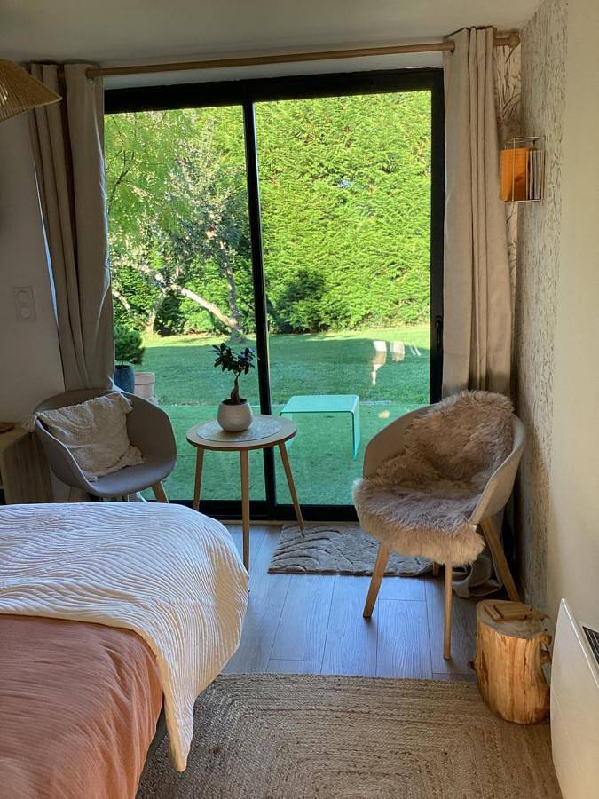 Chambre d’hôte pour 2 personnes, avec vue ainsi que jardin et terrasse à Plouigneau - 4