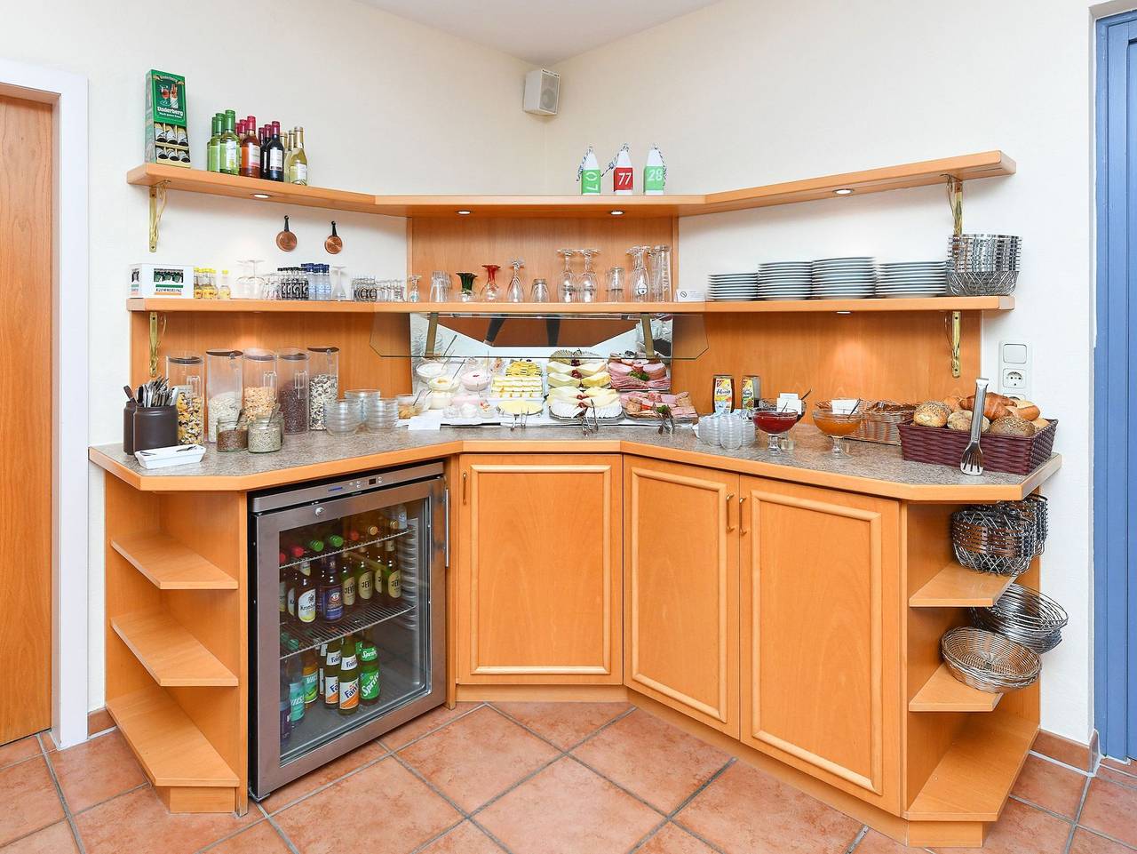 Doppelzimmer in der Hotel-Pension Störtebeker - Doppelzimmer Nichtraucher Kategorie I in Bensersiel, Esens