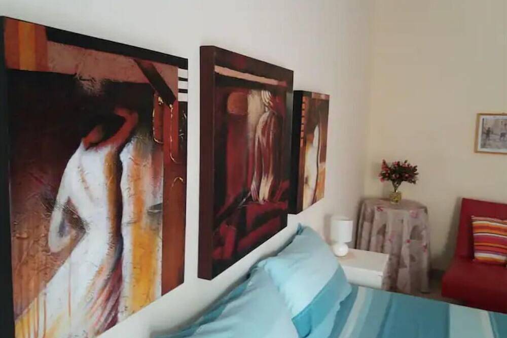 Heart of The Three Cities - \nyour budget stay! in Cospicua, Insel Malta