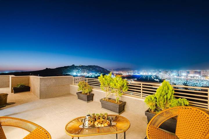 Appartement de vacances pour 6 personnes, avec vue ainsi que piscine et terrasse - 1