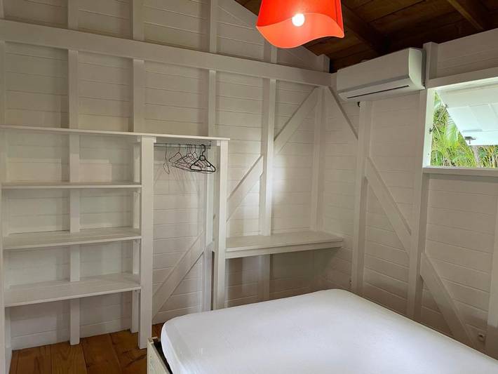 Location de vacances pour 4 personnes, avec terrasse et piscine à Rivière-Salée - 2