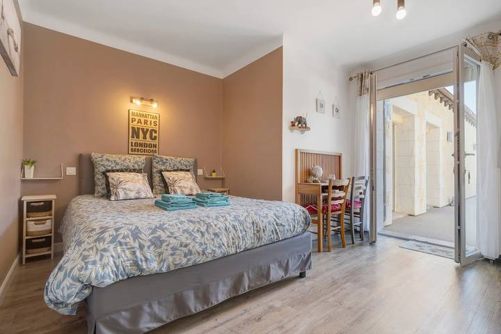 Vacation rental for 2 people, with yard and hot tub in Sarlat-la-Canéda
