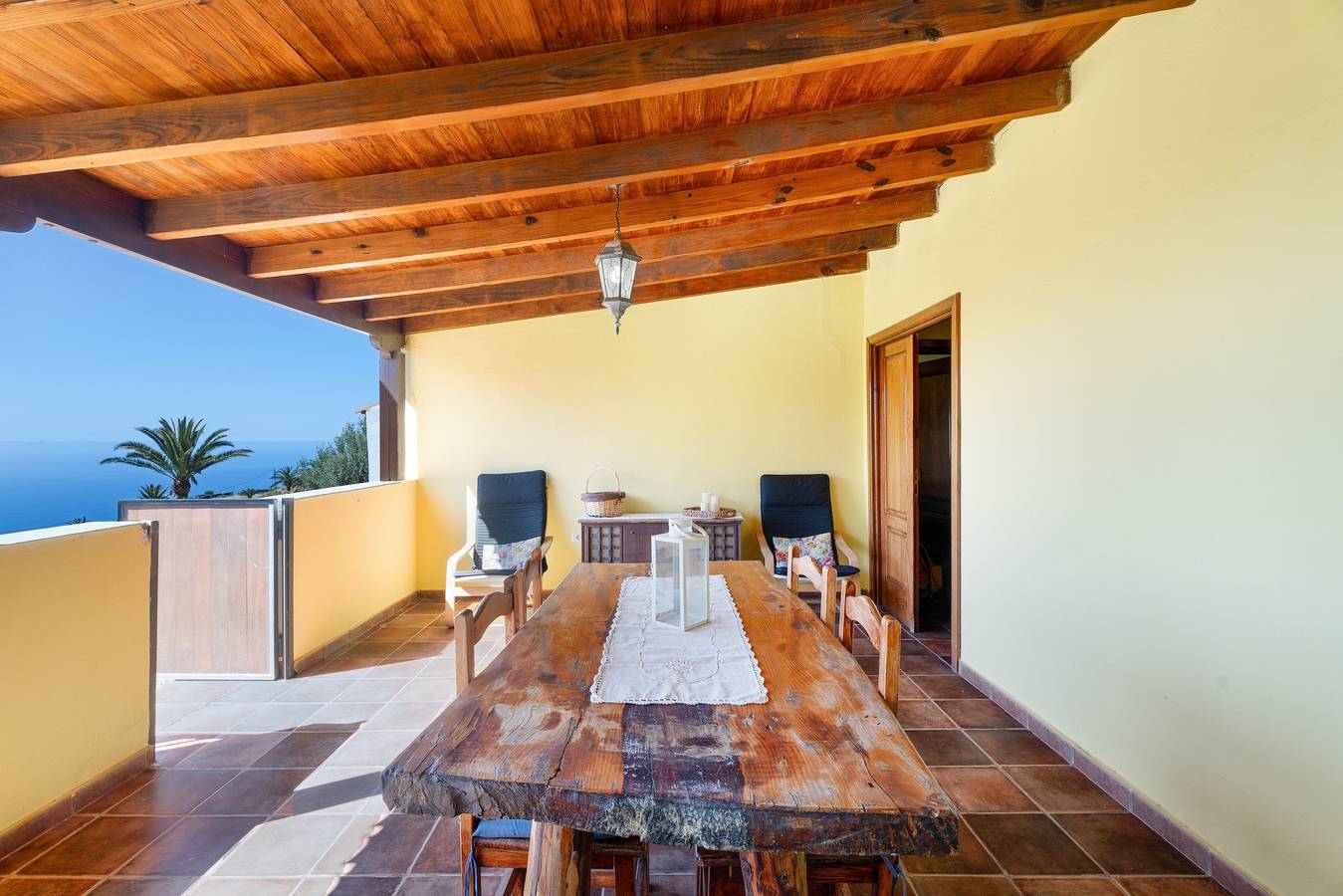 Casa Tajonaje – Vistas al Mar y a la Montaña en el Corazón Rural de Alajeró in El Guanche, Garajonay