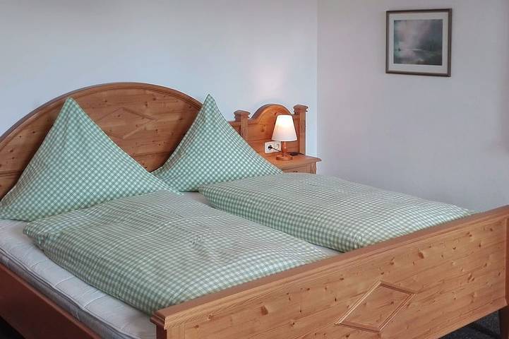 Ferienwohnung für 2 Personen, mit Balkon in Ohlstadt - 2