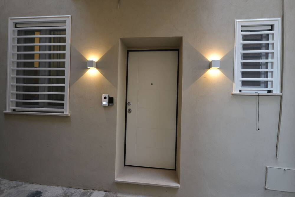 Entire apartment, Domus Pompeii is a cozy vacation home 2 minutes from the Pompeii ruins in Pompei, Naples Province