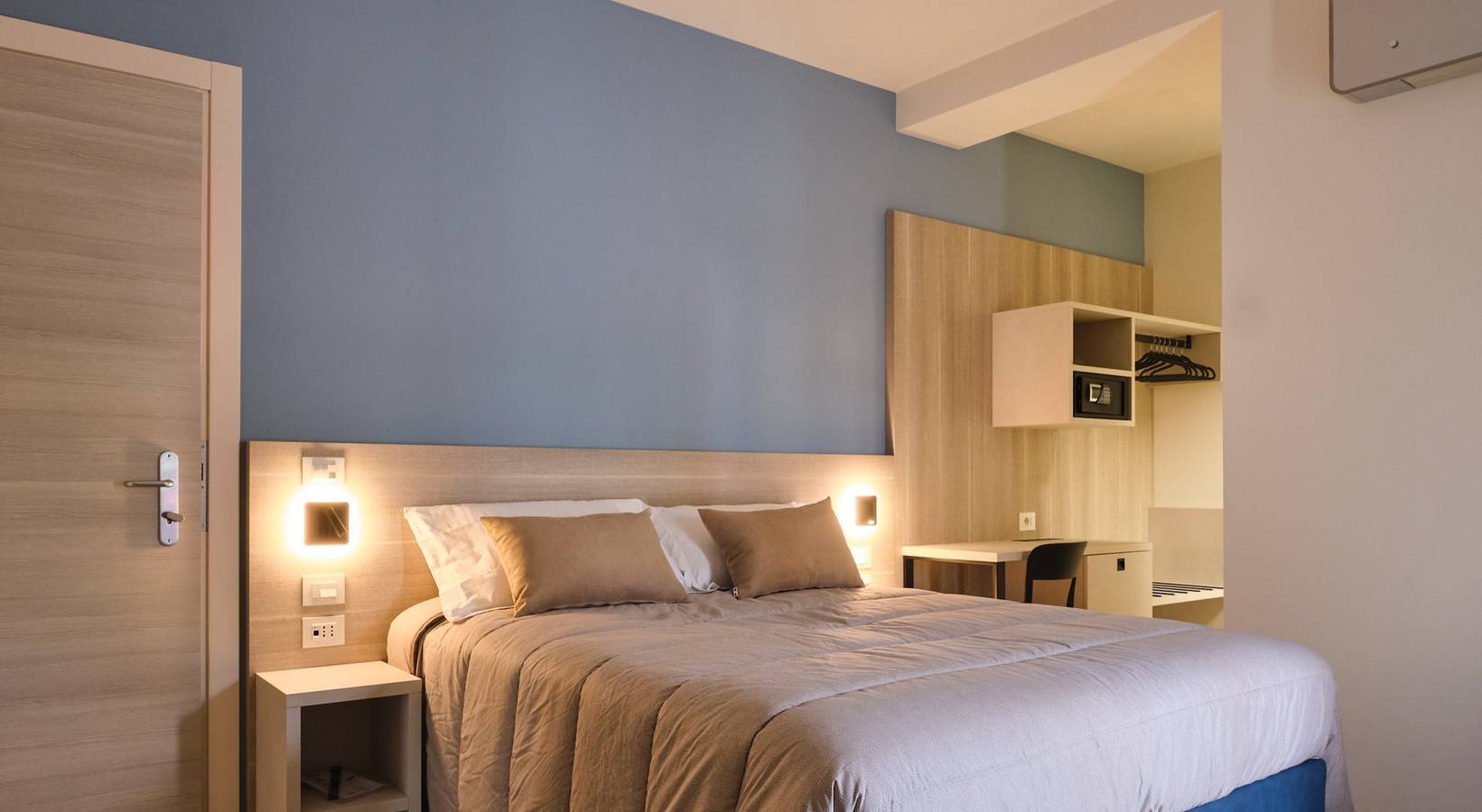 Chambre double rénovée de façon moderne dans un B&B à Porto Viro in Porto Viro, Polesine