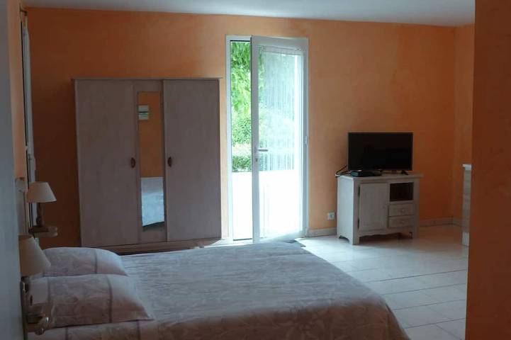 Location de vacances pour 8 personnes, avec jardin et balcon à Faycelles - 4