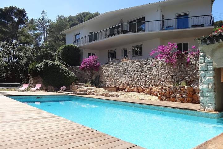 Villa pour 8 personnes, avec terrasse et jardin à Vallauris