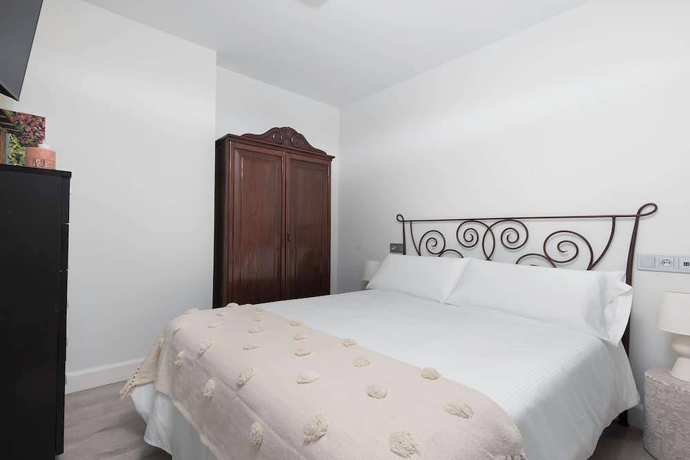 Entire apartment, Maison Ochoa, historic center Logroño The heart of Rioja and the Pilgrim's Way to Santiago in Logroño, La Rioja Province