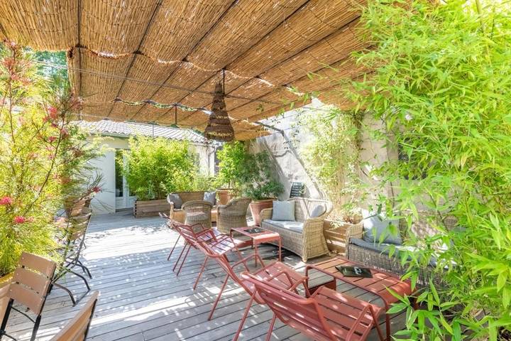Hôtel pour 4 personnes, avec jardin dans Office De Tourisme D Avignon - 2