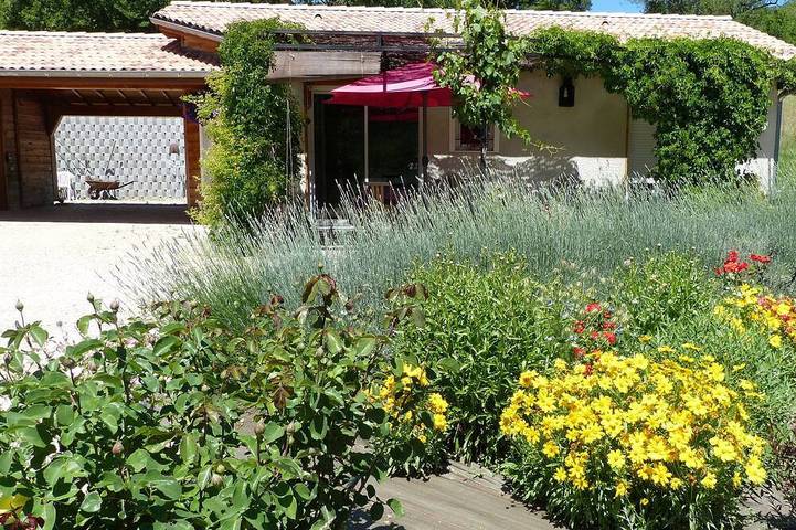 Gîte pour 4 personnes, avec jardin