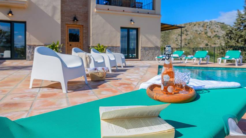 Casa rural para 6 personas, con balcón/terraza y piscina en Cártama - 2