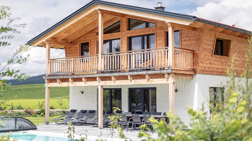Chalet für 6 Personen, mit Terrasse und Garten sowie Sauna in Inzell