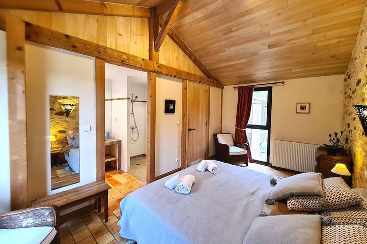 Location de vacances pour 8 personnes, avec jardin et terrasse à Saint-Laurent-la-Vallée - 4