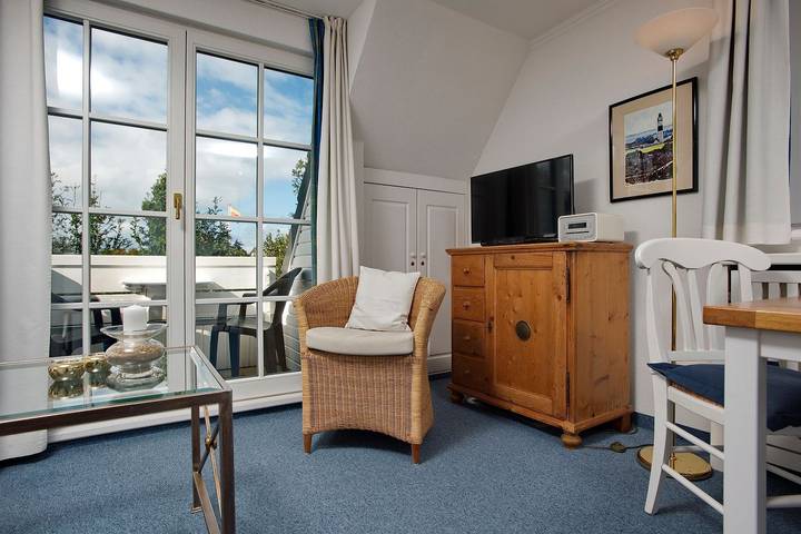 Ganze Wohnung, Gemütliche 2-Zimmer-Ferienwohnung, ruhig gelegen mit Balkon für max. 2 Personen. in Nordfriesische Inseln (Schleswig-Holstein) (Schleswig-Holstein), Sylt (Gemeinde)