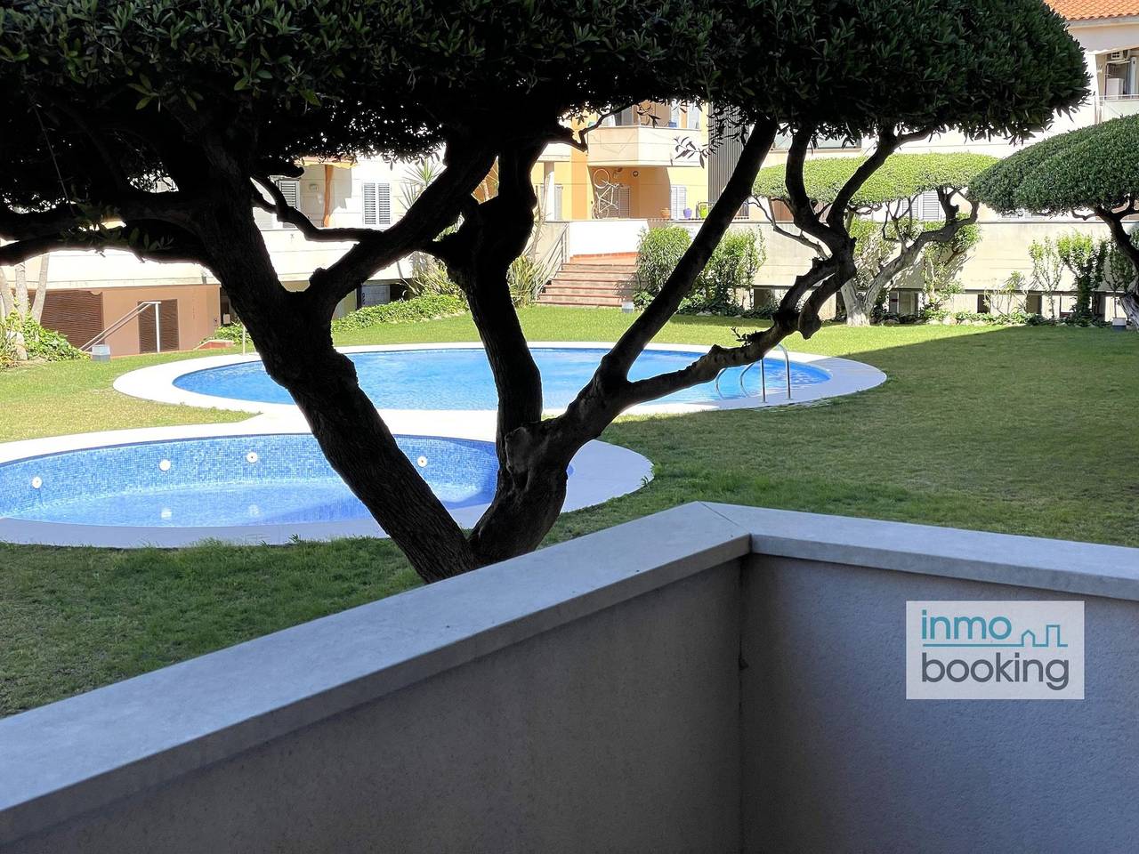 Entire holiday apartment, Sol Cambrils, heated parking and swimming pool in Cambrils, Costa Dorada