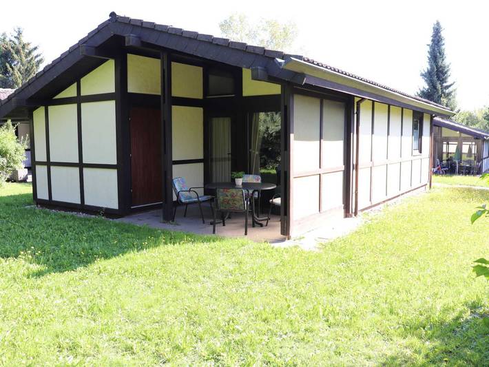 Bungalow für 4 Personen, mit Terrasse und Garten, kinderfreundlich in Baden-Württemberg - 2