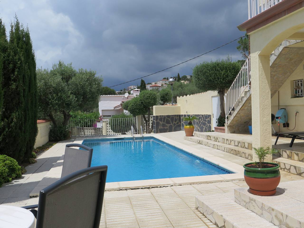Hermosa villa con piscina privada y aire acondicionado en Rosas in El Mas Fumats, Roses