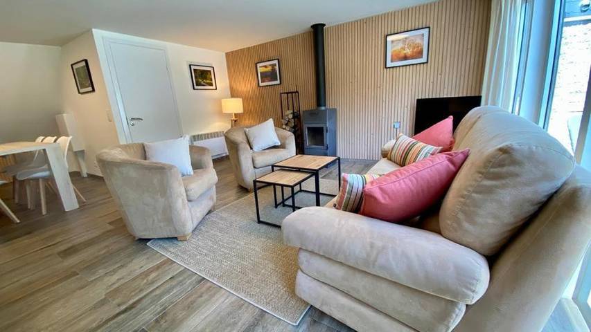 Chalet pour 6 personnes, avec Terrasse ainsi que Jardin et Vue