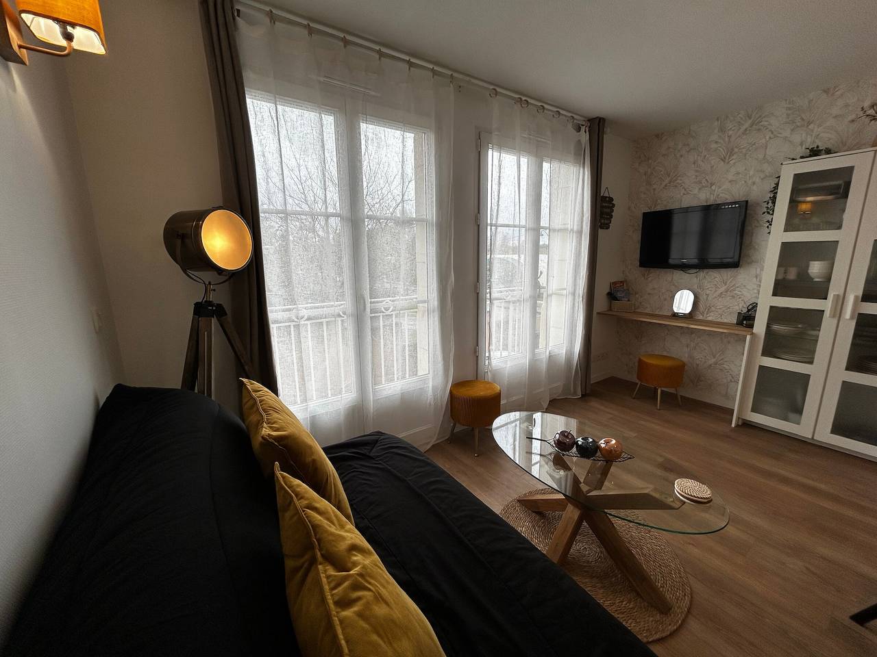 Appartement entier, T2 rénové avec Wifi et parking à 200m des Thermes in La Roche-Posay, Vienne (France)