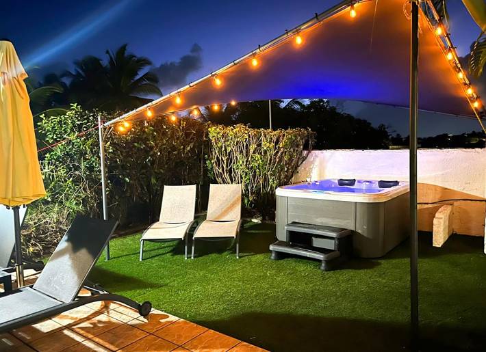 Gîte pour 3 personnes, avec jacuzzi et piscine ainsi que jardin et terrasse en Guadeloupe - 3