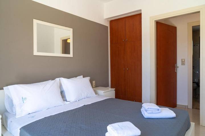 Location de vacances pour 4 personnes, avec Balcon et Terrasse ainsi que Jardin et Piscine dans Milatos Beach - 4