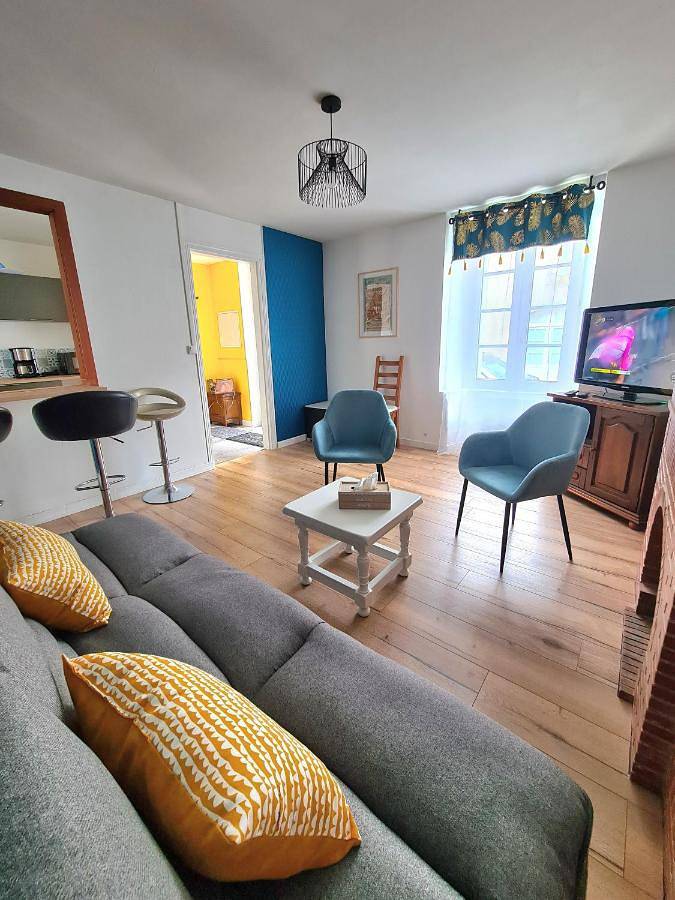 Location de vacances pour 4 personnes, avec Terrasse et Jardin à Saint-Amand-sur-Sèvre - 2