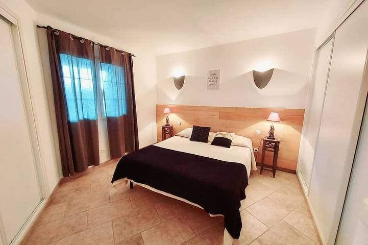 Apartments in Residence with swimming pool in Zonza, Arrondissement de Sartène