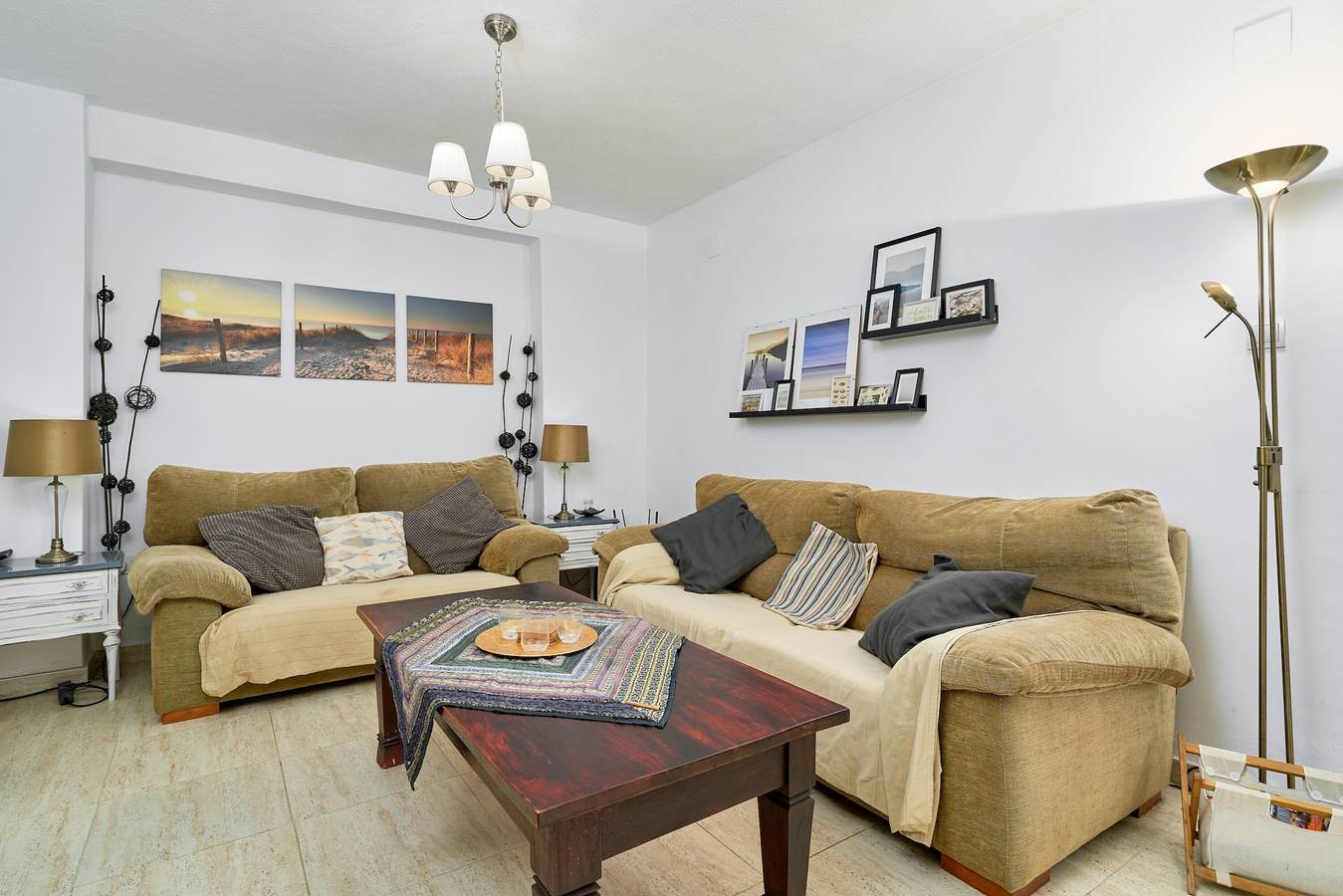 Maison de vacances « De Tio » avec terrasse privée, Wi-Fi et climatisation in Playa de Torre del Mar, Torre del Mar